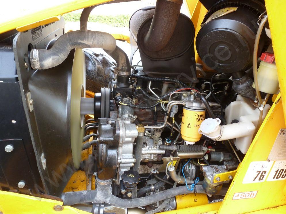 Двигатель jcb 4cx. JCB 3cx двигатель Perkins. JCB 4cx подогрев двигателя. JCB-3cx super шланги топливной аппаратуры.