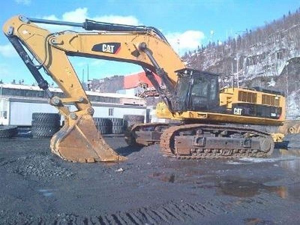 Caterpillar 390 DL