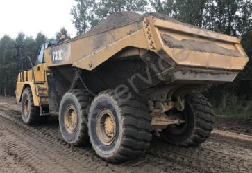 Caterpillar 730