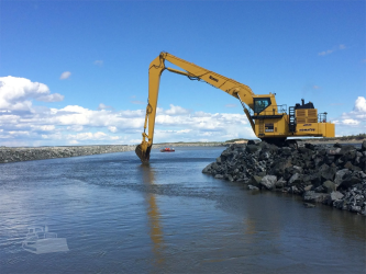 Komatsu PC2000 Super Long Reach