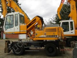 Liebherr A 904