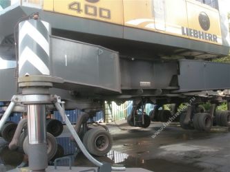 Liebherr LHM 400