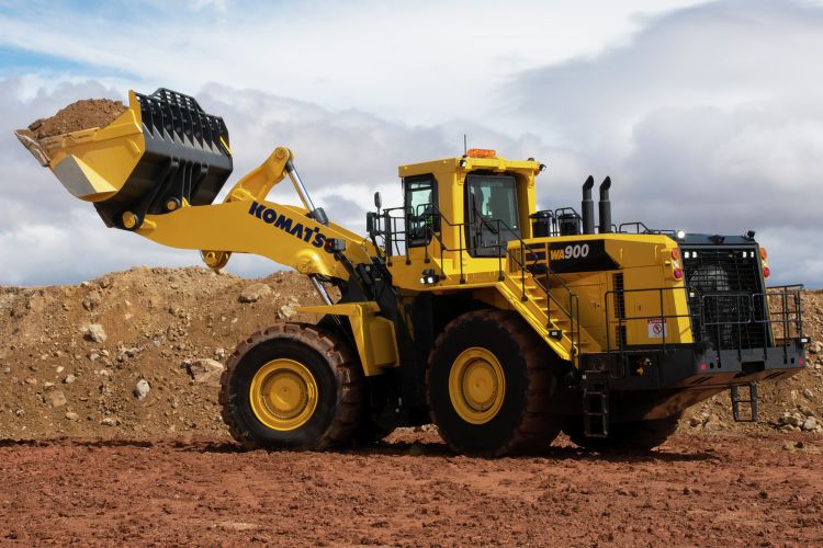 Komatsu WA900