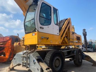 Liebherr A934C HD