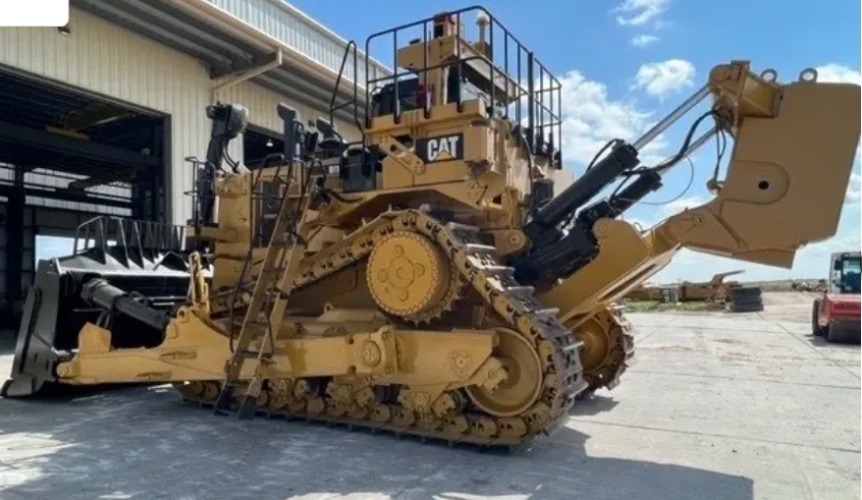 CAT D11T