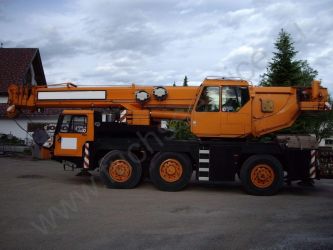 Liebherr LTM 1050