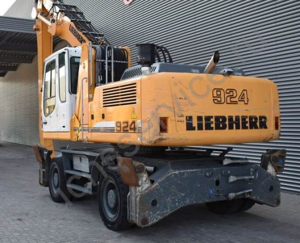 Liebherr A 924 C