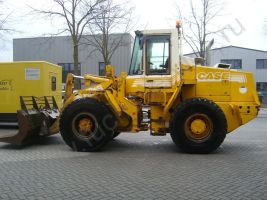 Case 621 B