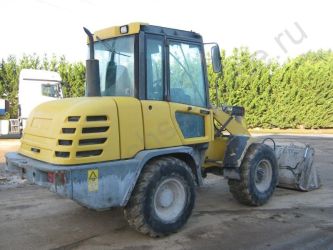 Komatsu WA 75