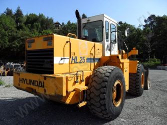 Hyundai HL 25