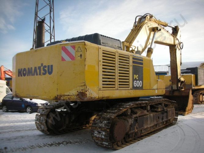 Komatsu PC 600